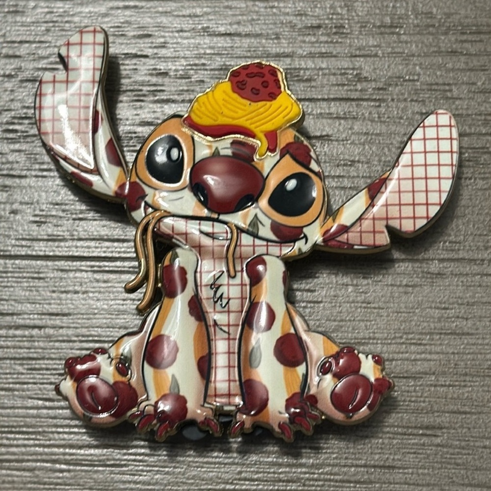 Stitch Crashes Disney Pin Lady and the Tramp Limited Release
NWOT